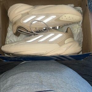 Adidas Tan Sneakers OZELIA